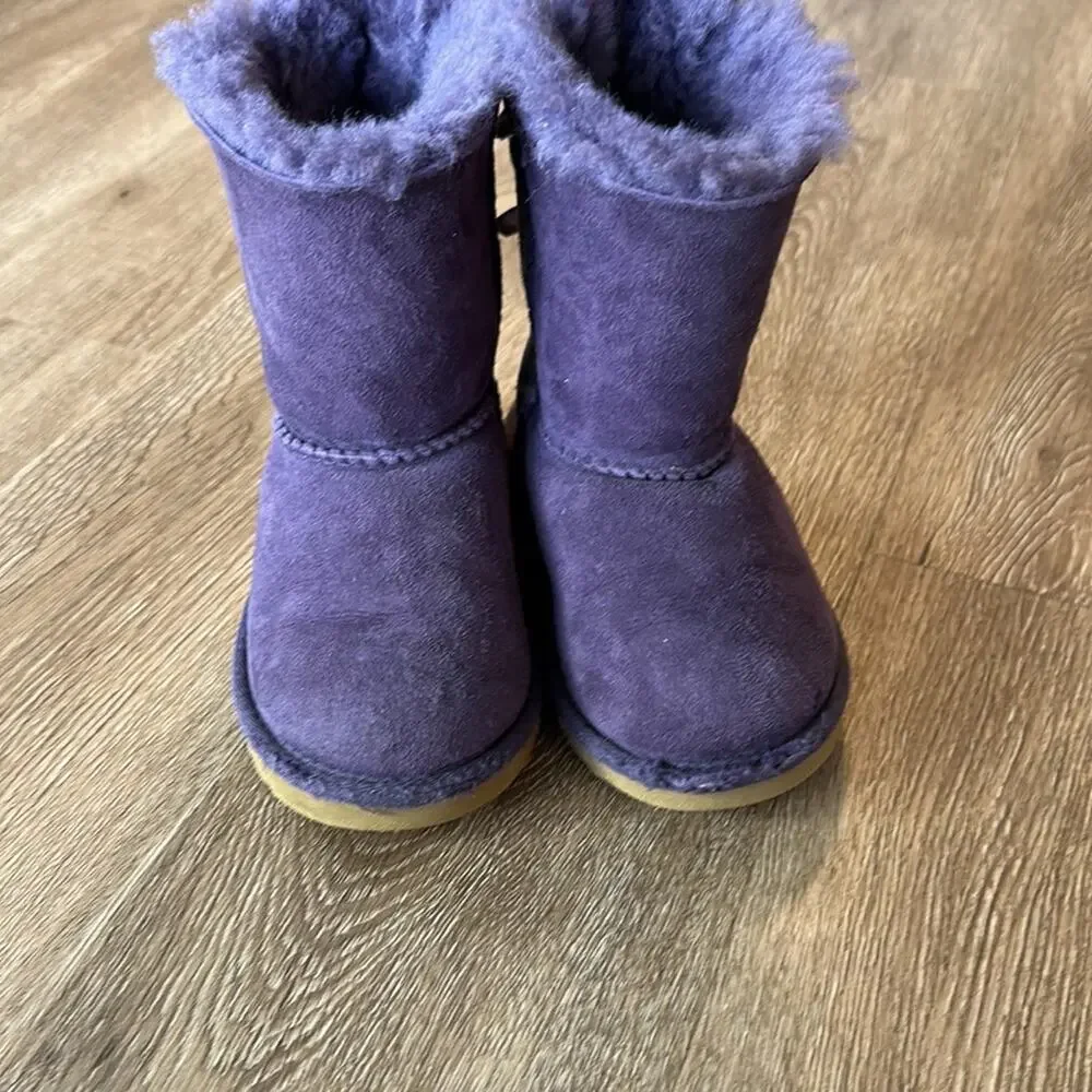 UGG Bailey‎ Bow II Boots Eggplant Purple Size 9 Winter Sheepskin